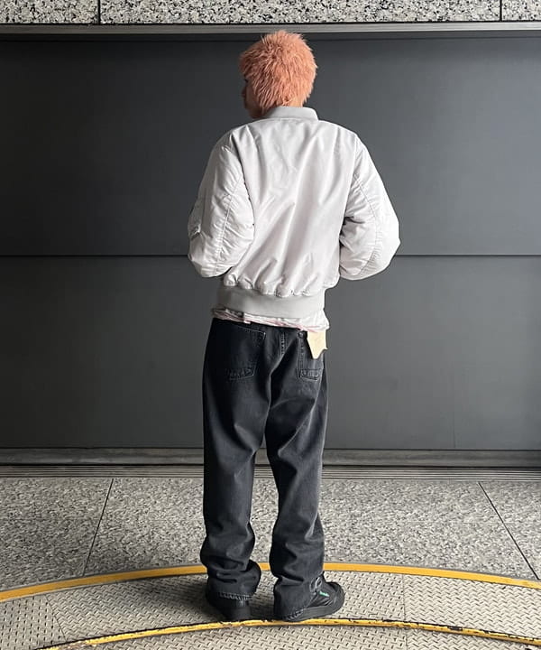 宮越 拓斗さんの「BEAMS WOMEN｜orSlow / 101 DAD'S FIT DENIM PANTS BLACK」を使ったコーディネート