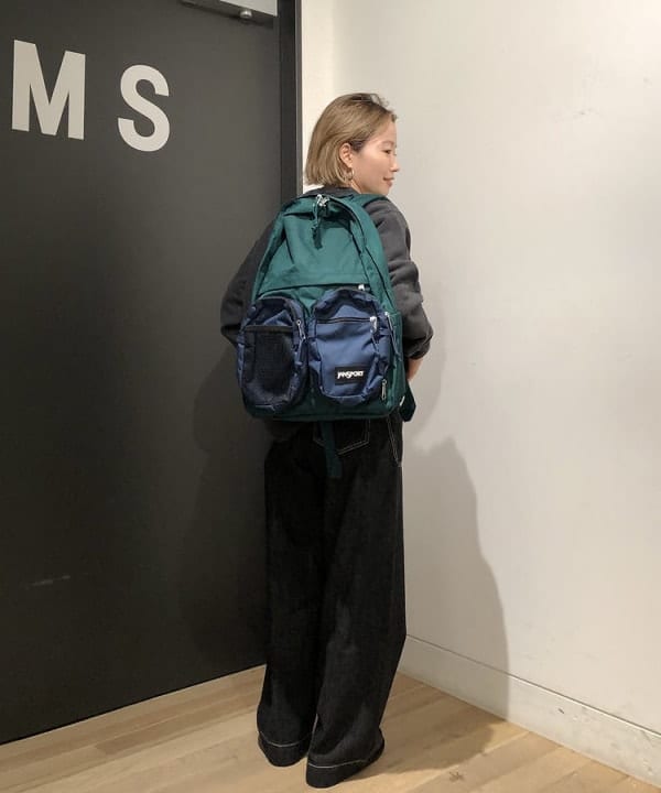 おはぎ(萩原)さんの「BEAMS WOMEN｜【別注】REMI RELIEF / Sweat Crew Neck」を使ったコーディネート