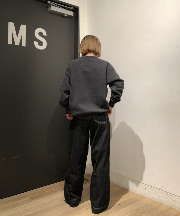 おはぎ(萩原)さんの「BEAMS WOMEN｜【別注】REMI RELIEF / Sweat Crew Neck」を使ったコーディネート