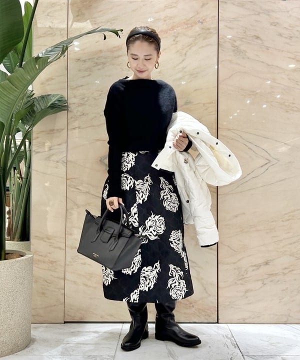 佐藤 美樹さんの「BEAMS WOMEN｜CHRISTIAN VILLA / 別注 フラップ ハンドバッグ.」を使ったコーディネート