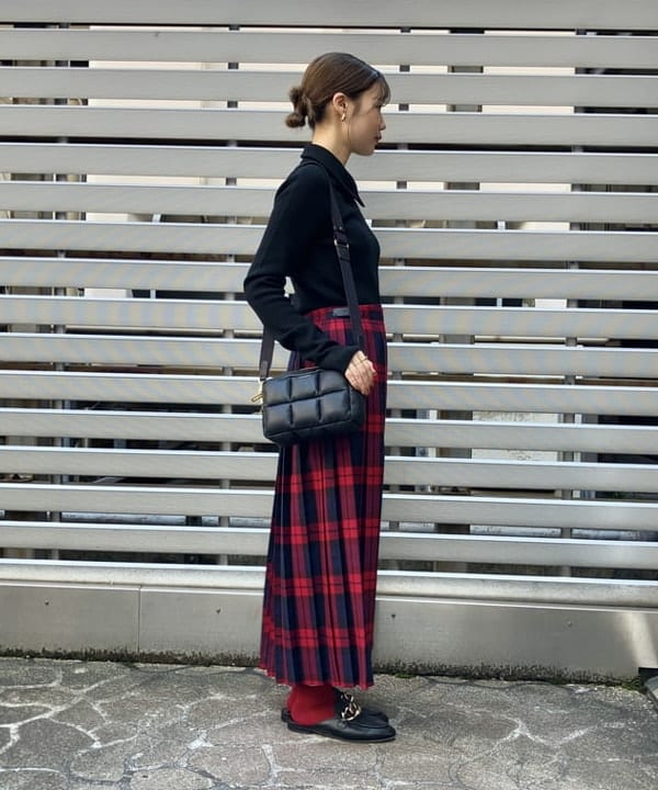 YUIさんの「BEAMS WOMEN｜【別注】O’NEIL OF DUBLIN / ウール イージー ロング チェック キルトスカート」を使ったコーディネート