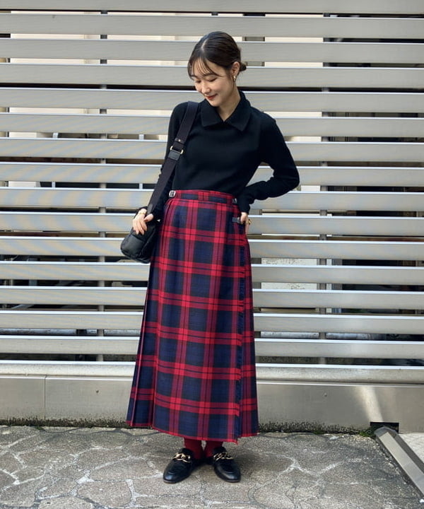 YUIさんの「BEAMS WOMEN｜【別注】O’NEIL OF DUBLIN / ウール イージー ロング チェック キルトスカート」を使ったコーディネート