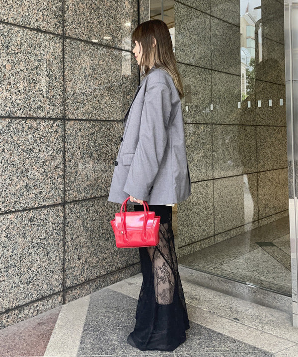 田中 里実さんの「BEAMS WOMEN｜フラップ ミニ バッグ」を使ったコーディネート
