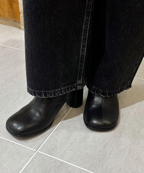 川口 恵さんの「BEAMS WOMEN｜YAHKI / YH-661 クロス ボディ バッグ」を使ったコーディネート