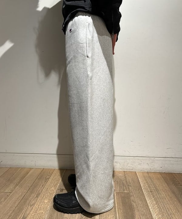 佐藤 大斗さんの「BEAMS WOMEN｜SALOMON / ACS PRO GORE-TEX（R）」を使ったコーディネート