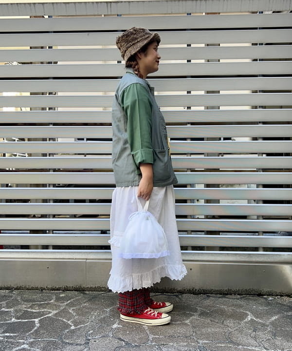 Kyooka Sayakaさんの「BEAMS WOMEN｜ユーロ ヴィンテージ タック スカート」を使ったコーディネート