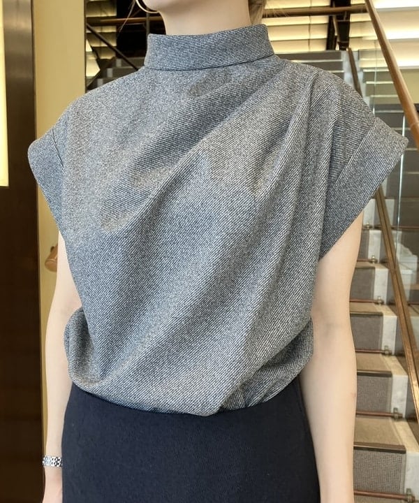 蒲原 捺美さんの「BEAMS WOMEN｜AK+1 / タック ツイル ブラウス」を使ったコーディネート