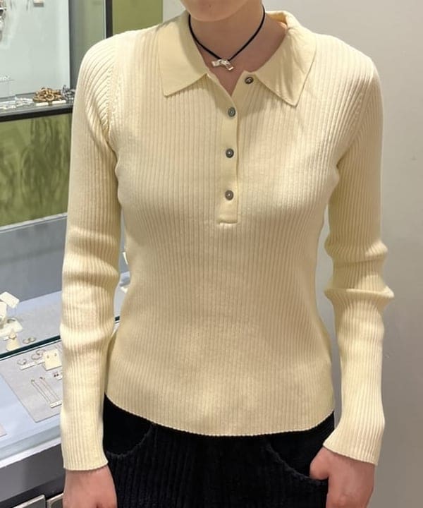 神坂 莉子さんの「BEAMS WOMEN｜リブ ニット ポロ」を使ったコーディネート