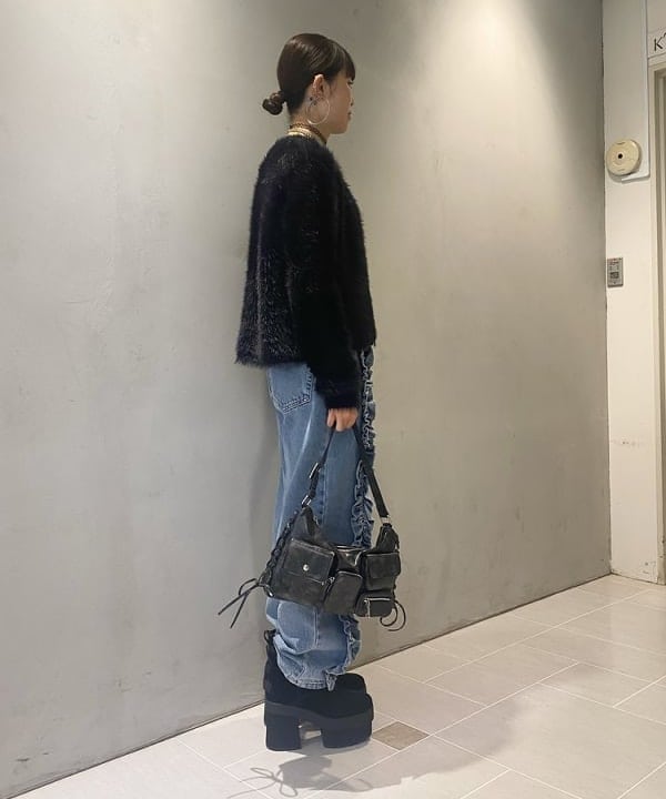 りかちょび/岸本梨佳さんの「BEAMS WOMEN｜レースアップ ポケット バッグ」を使ったコーディネート