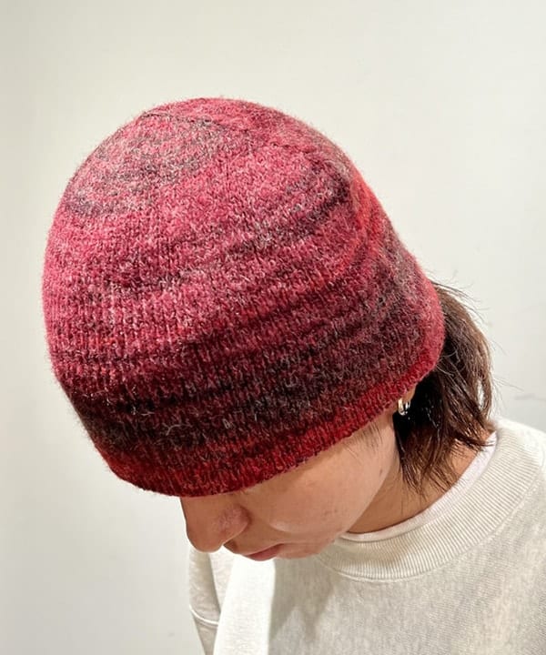 関澤 佑樹さんの「BEAMS WOMEN｜BEAMS / グラデーション ワッチキャップ」を使ったコーディネート