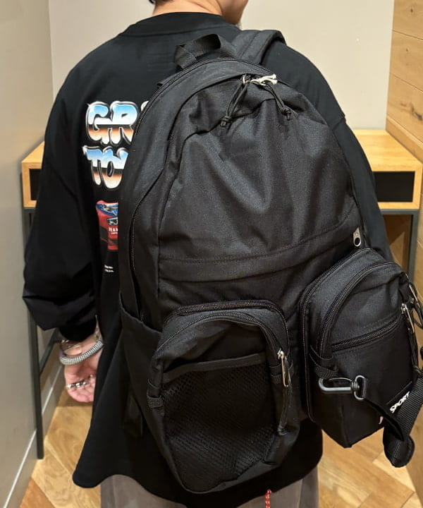 三宅 康平さんの「BEAMS WOMEN｜VANS / HARAJUKU PUNK スリッポン 98」を使ったコーディネート