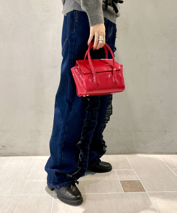 カタヤマ アヤさんの「BEAMS WOMEN｜フラップ ミニ バッグ」を使ったコーディネート