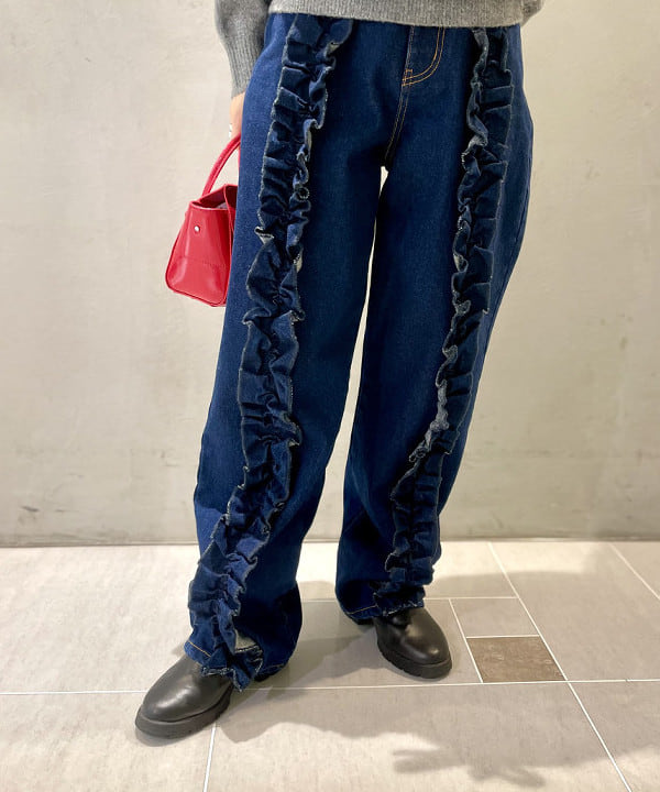 カタヤマ アヤさんの「BEAMS WOMEN｜フラップ ミニ バッグ」を使ったコーディネート