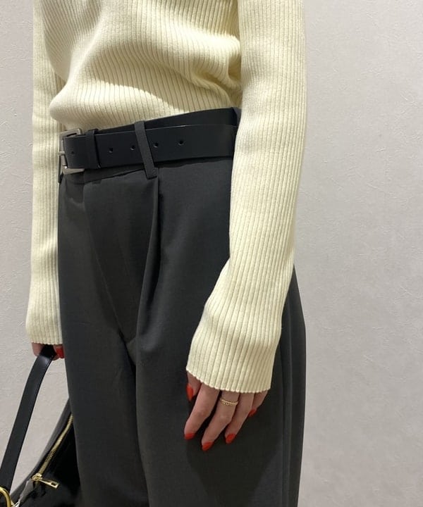 吉田 花さんの「BEAMS WOMEN｜リブ ニット ポロ」を使ったコーディネート