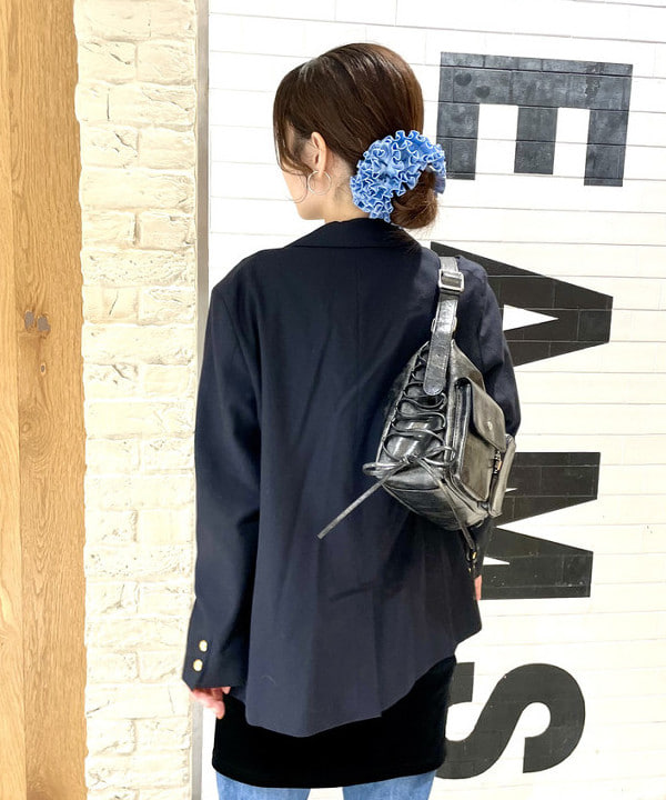 カタヤマ アヤさんの「BEAMS WOMEN｜BEAMS BOY / ポリエステル ウール 3ボタン ブレザー」を使ったコーディネート