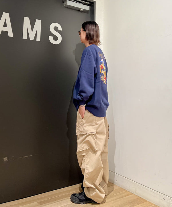 関澤 佑樹さんの「BEAMS WOMEN｜【別注】テーラー東洋 / SUKA CREW SWEAT EMBROIDERED」を使ったコーディネート