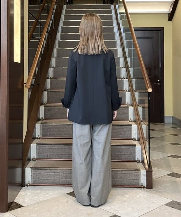 蒲原 捺美さんの「BEAMS WOMEN｜SLOANE / ウール 天竺 タートルネック ニットTシャツ」を使ったコーディネート