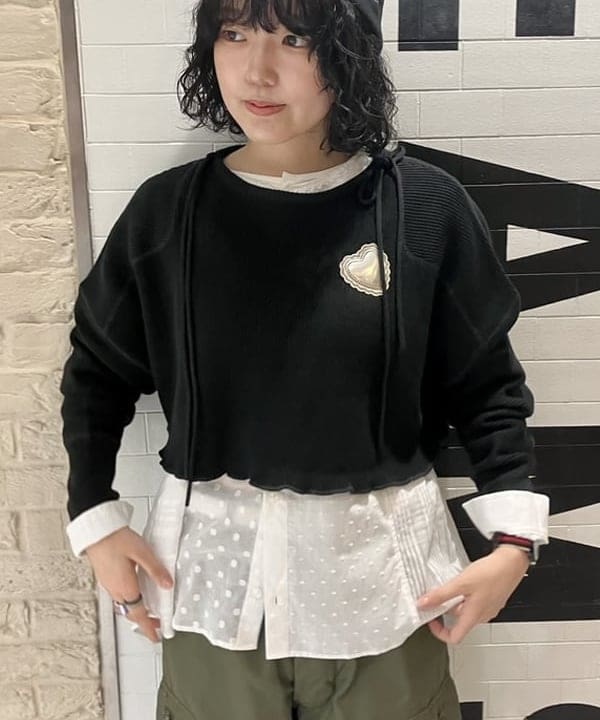 小原 もこさんの「BEAMS WOMEN｜【別注】BUZZ RICKSON'S / ポプリン アーミーパンツ」を使ったコーディネート