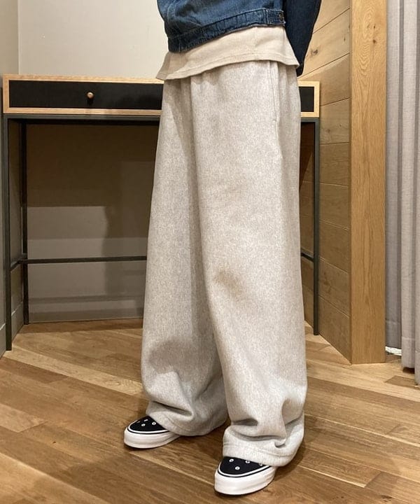 ディクソン 太陽さんの「BEAMS WOMEN｜VANS / HARAJUKU PUNK スリッポン 98」を使ったコーディネート