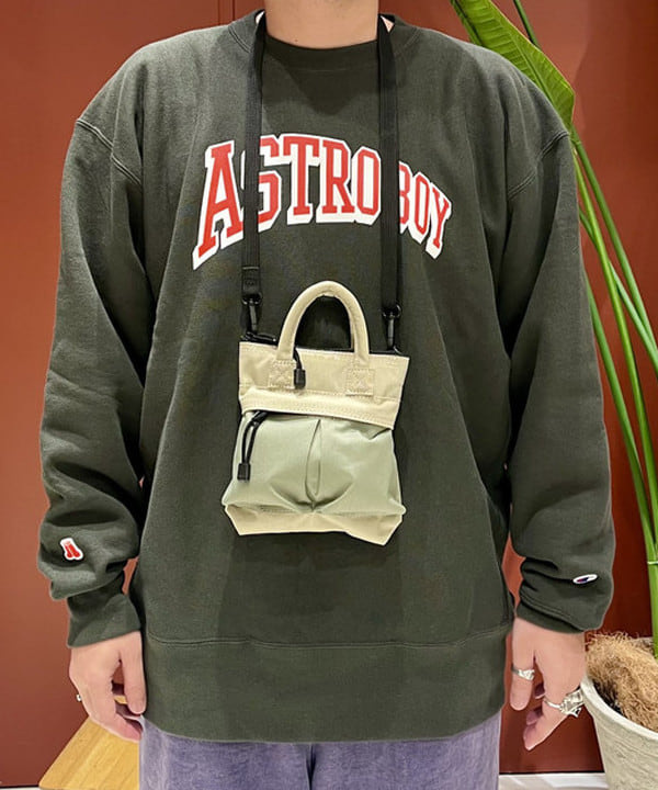 新里 京介さんの「BEAMS WOMEN｜Few / F11」を使ったコーディネート