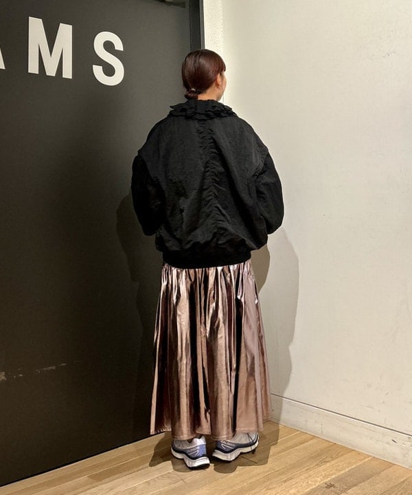 早川 萌子さんの「BEAMS WOMEN｜シアー ラッフル ブラウス」を使ったコーディネート