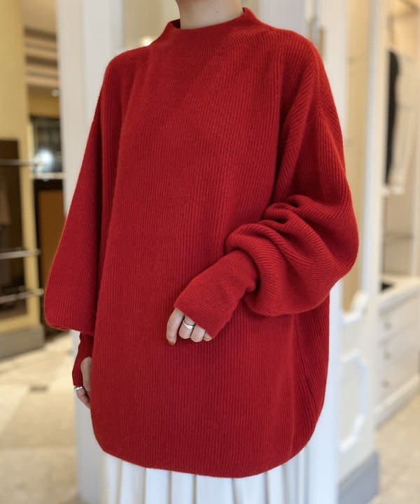 蒲原 捺美さんの「BEAMS WOMEN｜COG THE BIGSMOKE / KAMILLE PLEATS ラップ スカート」を使ったコーディネート