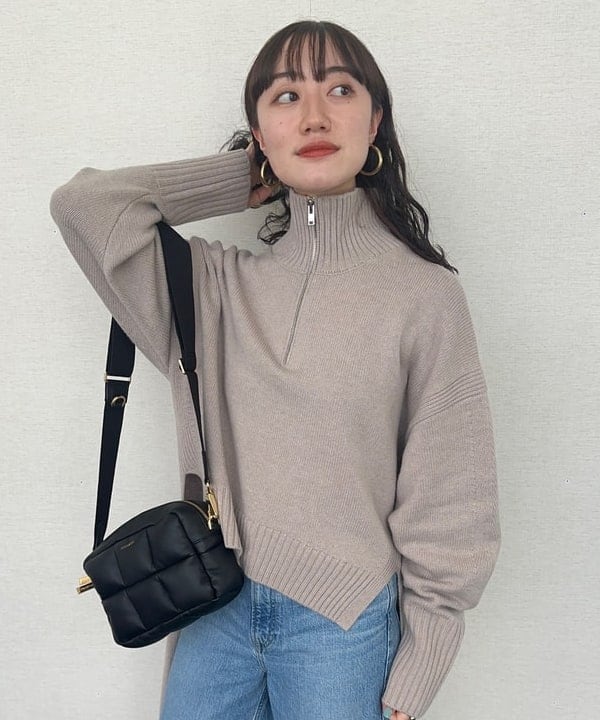 大浦 栞さんの「BEAMS WOMEN｜upper hights / THE NIECE デニムパンツ」を使ったコーディネート