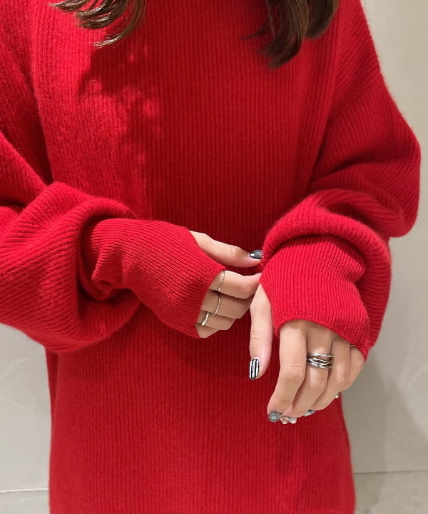 高木 菜央さんの「BEAMS WOMEN｜GIANNI NOTARO / ポリッシュ クロア ハンドバッグ」を使ったコーディネート
