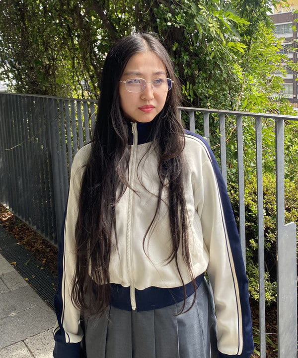 ayaさんの「BEAMS WOMEN｜ダブル ベルト プリーツ スカート」を使ったコーディネート