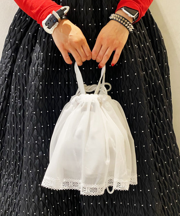 りかちょび/岸本梨佳さんの「BEAMS WOMEN｜NAPRON / 別注 レース ミニ ペイシェント バッグ」を使ったコーディネート