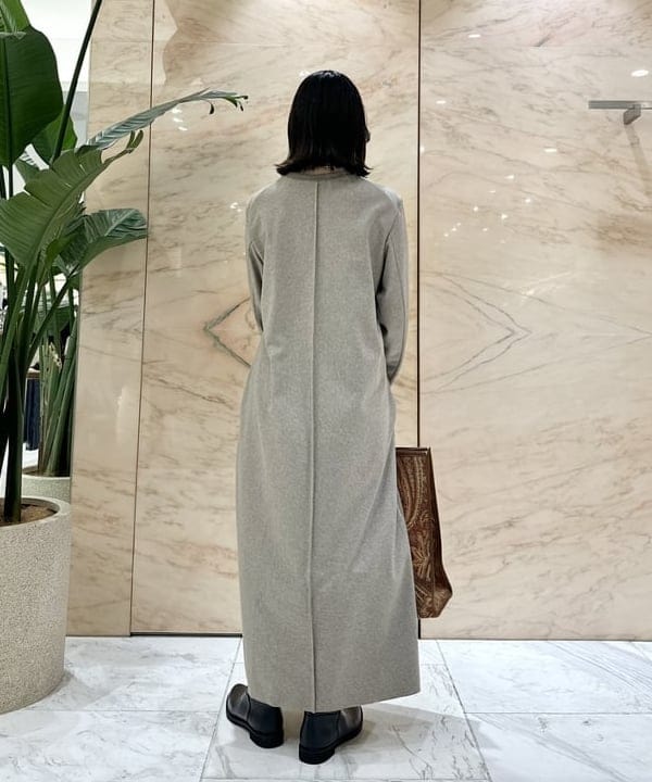 大川 美咲さんの「BEAMS WOMEN｜ATON / メリノ カレッジ ジャージ クルーネック ワンピース」を使ったコーディネート