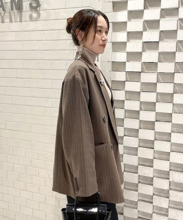 カタヤマ アヤさんの「BEAMS WOMEN｜フラップ ミニ バッグ」を使ったコーディネート