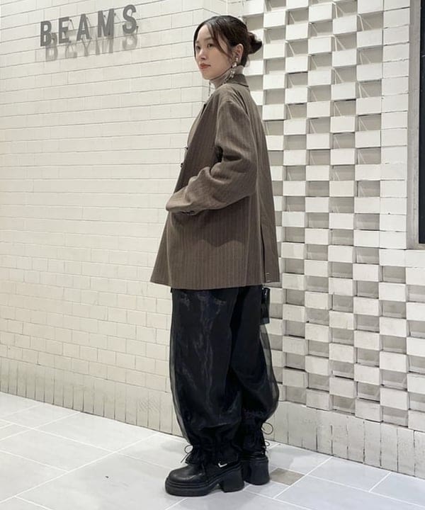 カタヤマ アヤさんの「BEAMS WOMEN｜フラップ ミニ バッグ」を使ったコーディネート