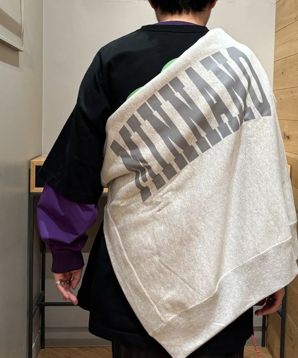 三宅 康平さんの「BEAMS WOMEN｜VANS / HARAJUKU PUNK スリッポン 98」を使ったコーディネート