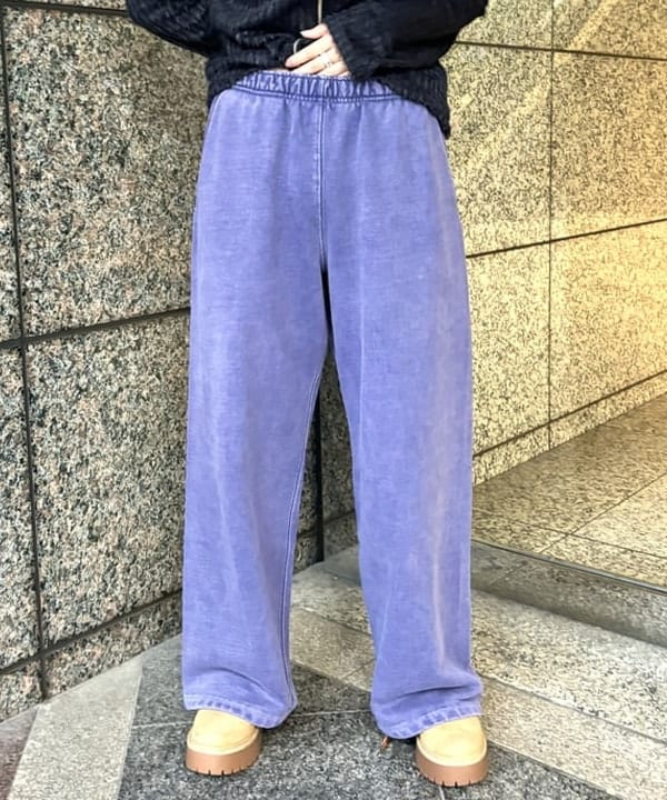 あすかさんの「BEAMS WOMEN｜フェード ワイド スウェット パンツ」を使ったコーディネート