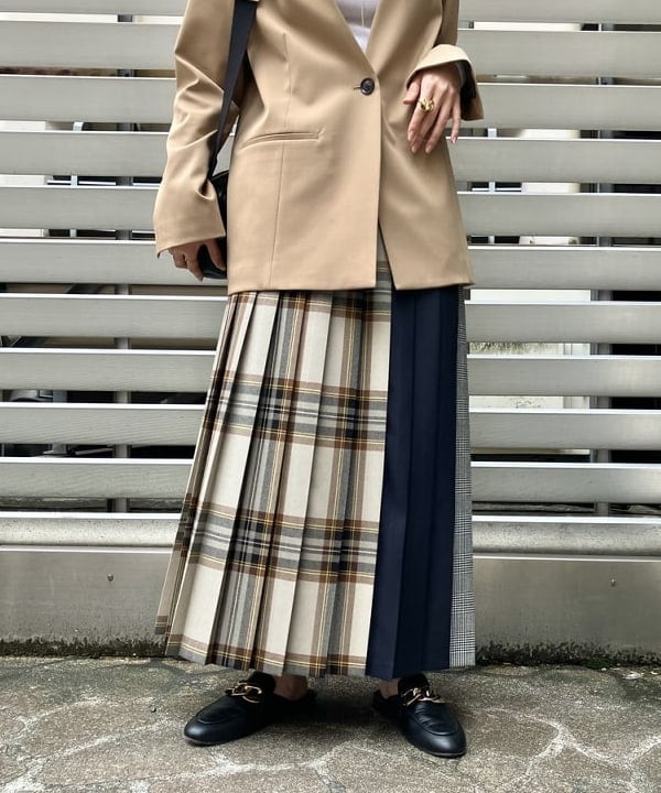 YUIさんの「BEAMS WOMEN｜1ボタン ラペルレス ジャケット」を使ったコーディネート