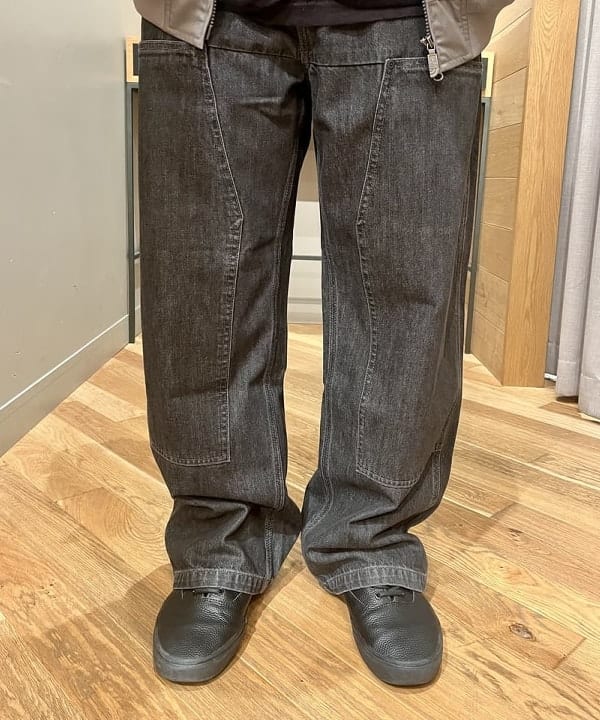 新里 京介さんの「BEAMS WOMEN｜BEAMS PLUS / バックフリース ミリタリー ライナー」を使ったコーディネート