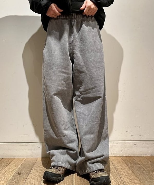 関澤 佑樹さんの「BEAMS WOMEN｜FRED PERRY / INSULATED JACKET」を使ったコーディネート