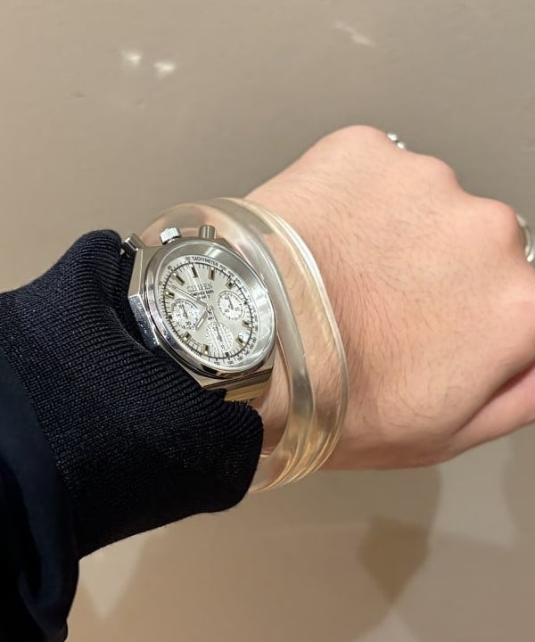 三宅 康平さんの「BEAMS WOMEN｜ベーシック 折り畳み傘」を使ったコーディネート