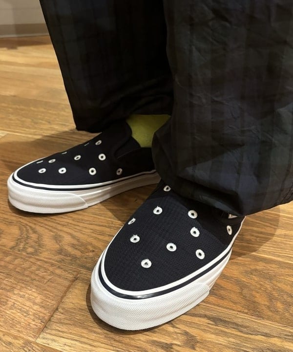 三宅 康平さんの「BEAMS WOMEN｜ベーシック 折り畳み傘」を使ったコーディネート