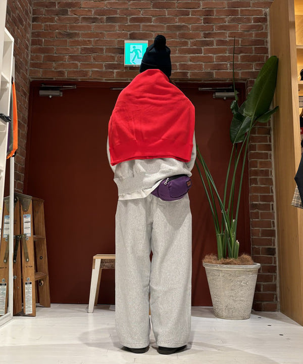 Rintaroさんの「BEAMS WOMEN｜【別注】Champion × MIN-NANO / ロゴ クルーネック スウェット」を使ったコーディネート