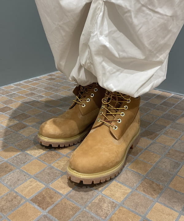 加歩さんの「BEAMS WOMEN｜TIMBERLAND / 6inch Boots」を使ったコーディネート