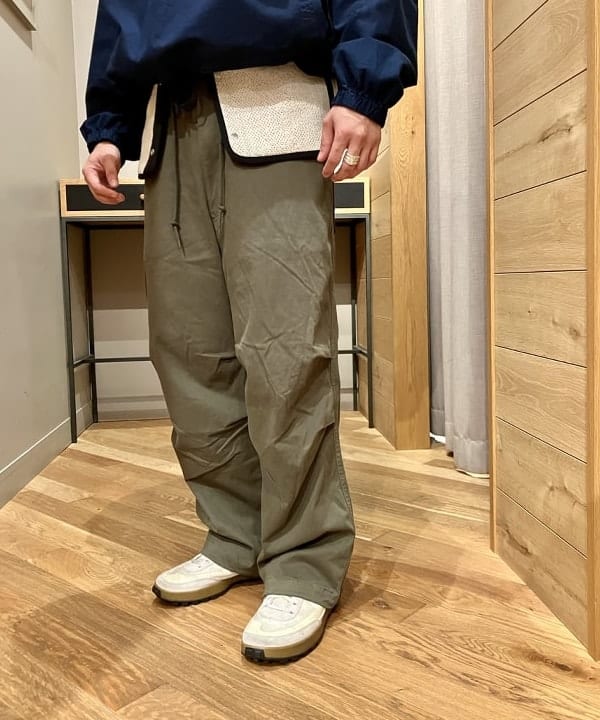 くりちゃんさんの「BEAMS WOMEN｜BEAMS PLUS / MIL Smock Indigo Rip Stop」を使ったコーディネート
