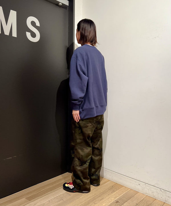 関澤 佑樹さんの「BEAMS WOMEN｜GRAMICCI / 別注 カモ オーバーパンツ」を使ったコーディネート