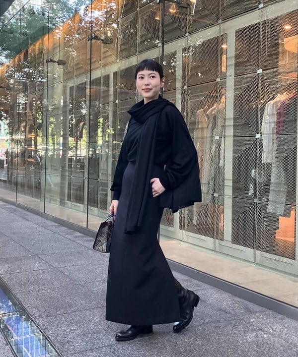 Ichika Hondaさんの「BEAMS WOMEN｜extreme cashmere / ELLENI ショート プルオーバーニット」を使ったコーディネート