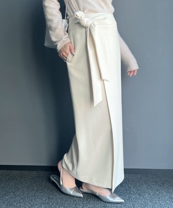 隈元 楓さんの「BEAMS WOMEN｜LEE × Demi-Luxe BEAMS / ラップ ロングスカート .M」を使ったコーディネート