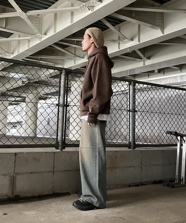 ホサカさんの「BEAMS WOMEN｜【別注】Lee / WIDE FADE BAGGY JEANS」を使ったコーディネート