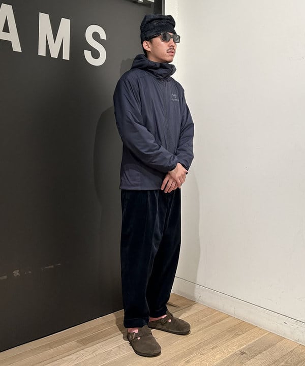及川 晃さんの「BEAMS WOMEN｜【別注】cableami / フリース ワッチキャップ」を使ったコーディネート