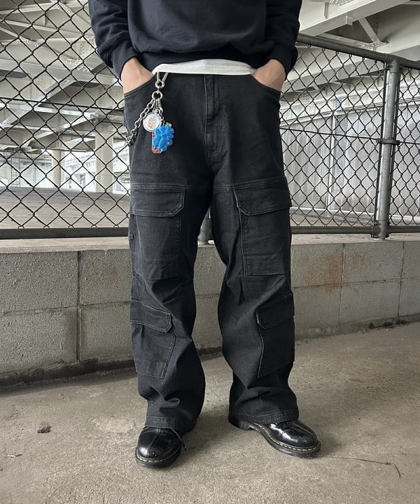 タマイユウトさんの「BEAMS WOMEN｜ダブルポケット デニムパンツ」を使ったコーディネート