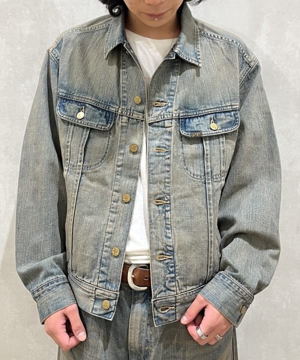 菊田 悠さんの「BEAMS WOMEN｜【別注】Lee / WIDE FADE BAGGY JEANS」を使ったコーディネート